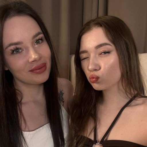 OctaviaAndMarian pussy show image