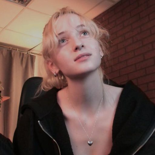 OddieFamiliar anal videos image
