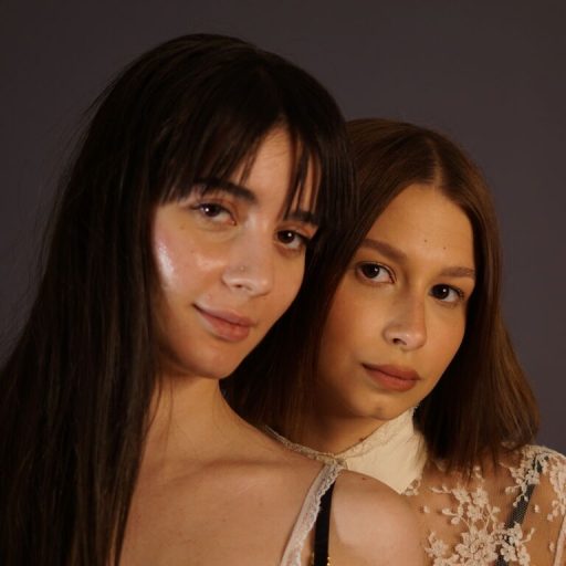 OdelynaAndOdelin videos pics image