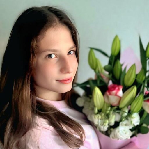 OliviaGlen pussy show image