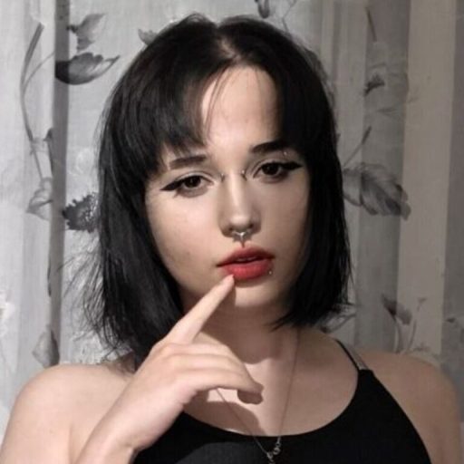 OliviaViereck webcam free image