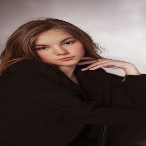 OliviaaRothwel cam naked image