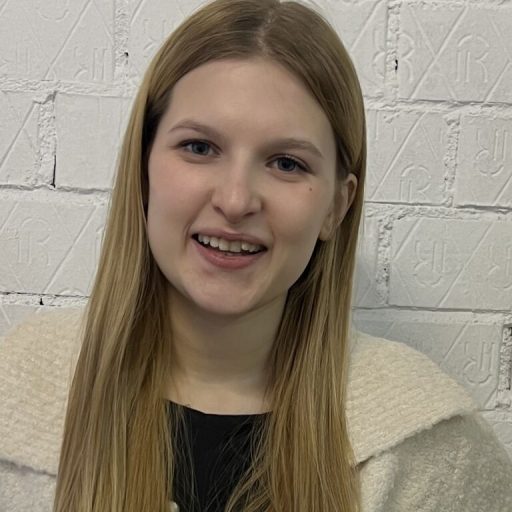 ParisRoacho pictures toy image