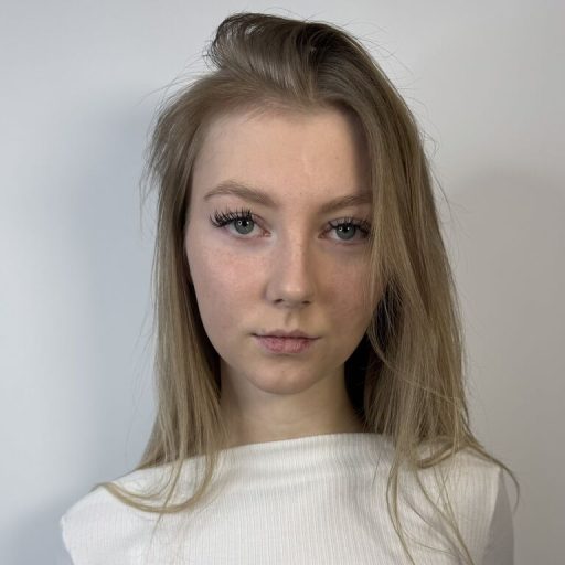 PaulitaCasile online shows image