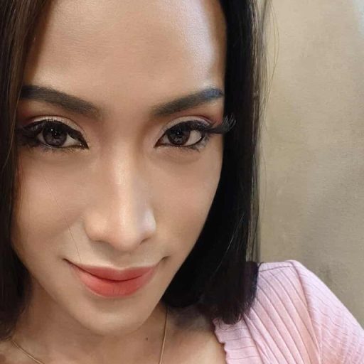 PhiaLopez pictures toy image