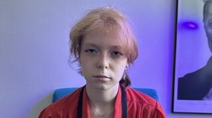 PollyFox live video image