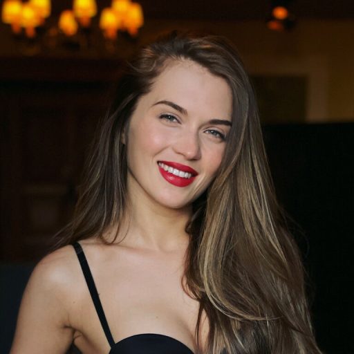 QuinnTakara video photos image