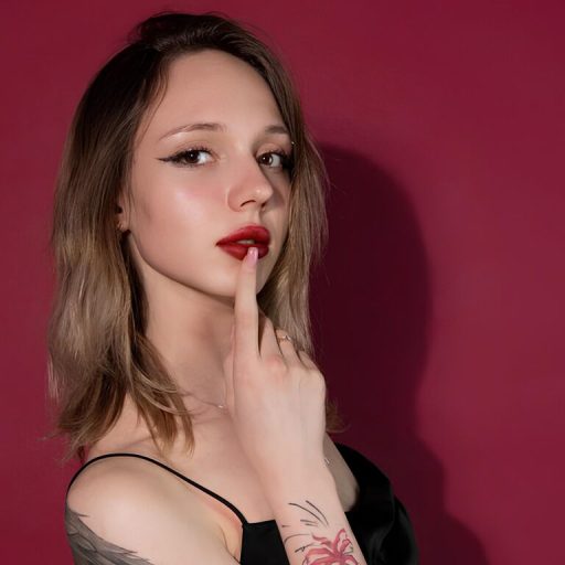 RaeAlexa strip amateur image