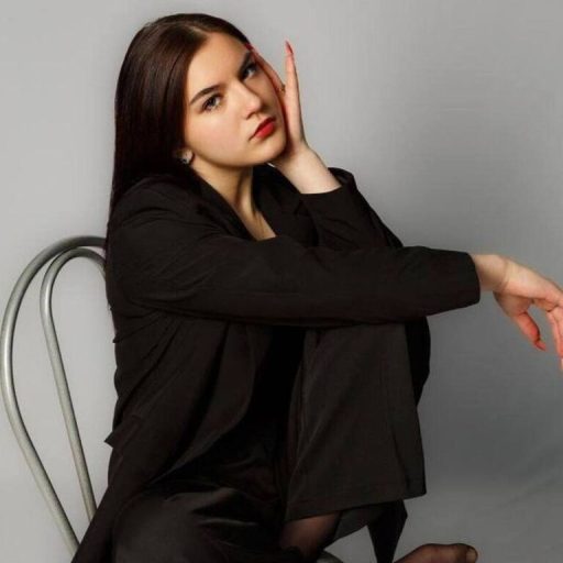 RaymondSadar show fingering image