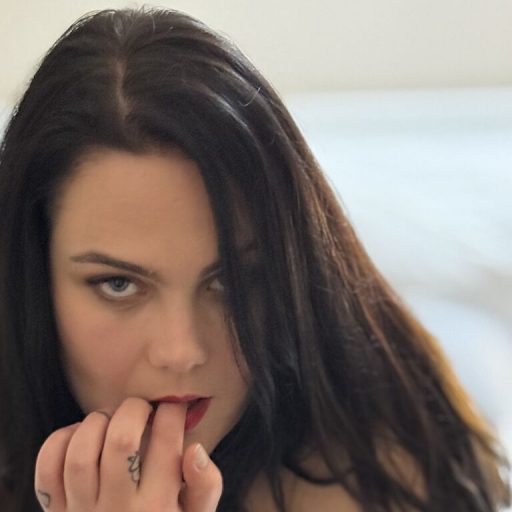 RealMiaVelvet photos webcam image