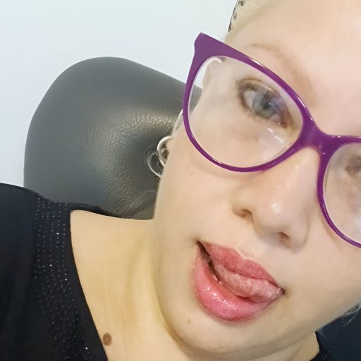 RebbeccaHunter pussy show image