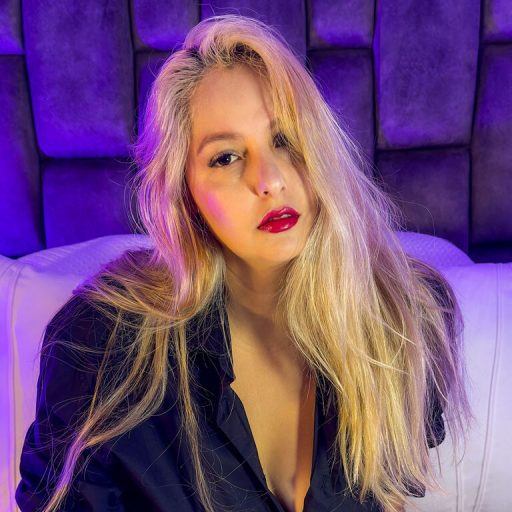 RemiKoch naked porn image