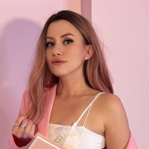 RinaDressler shows recorded image