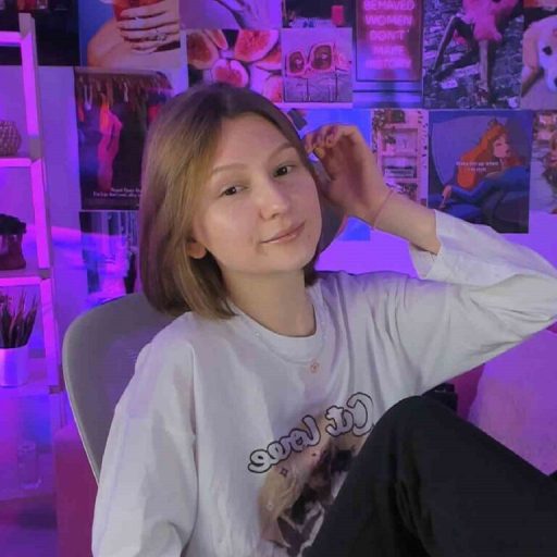 RobinLanson fingering ass image