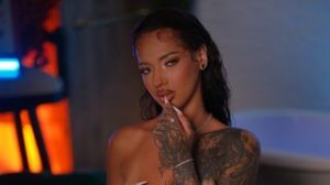 RosaMendes preview