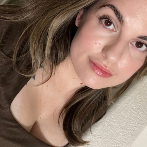 Roseari fingering ass image