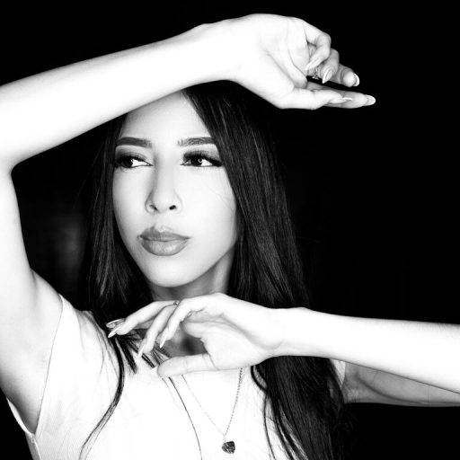 RosieHills fingering ass image