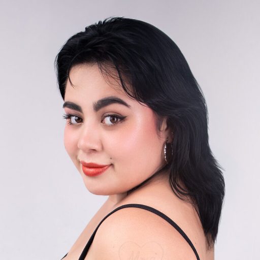 RoxanaElegance show fingering image