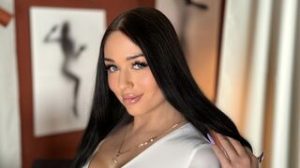 RoxanneRoses shows recorded image