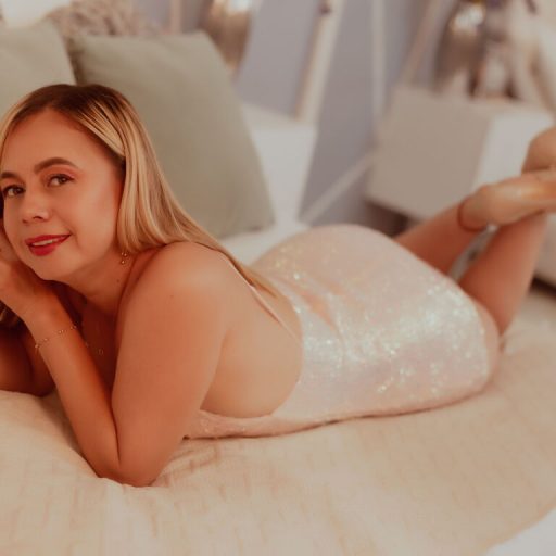 RoxyFiore livejasmin fuck image