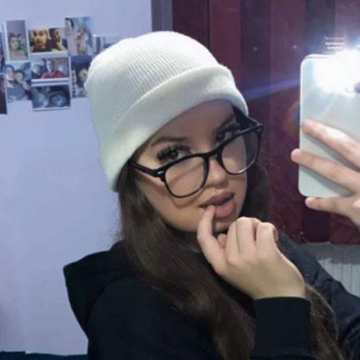 RoxyWilde shows recorded image