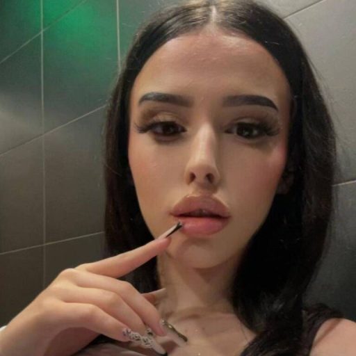 RubyNoire videos pics image