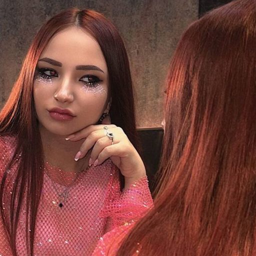 SafinaRose online shows image