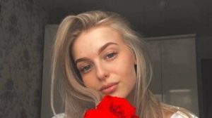 SamantaKittie naked porn image