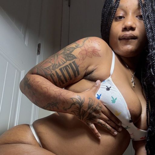 SantanaMalin free dildo image