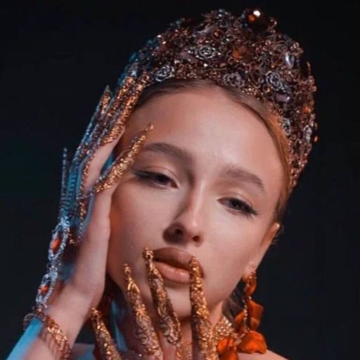 SantanaOtterson live video image