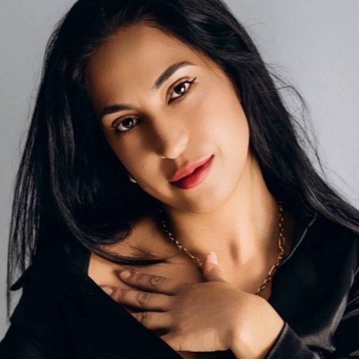 SanzianaBarbara show fingering image