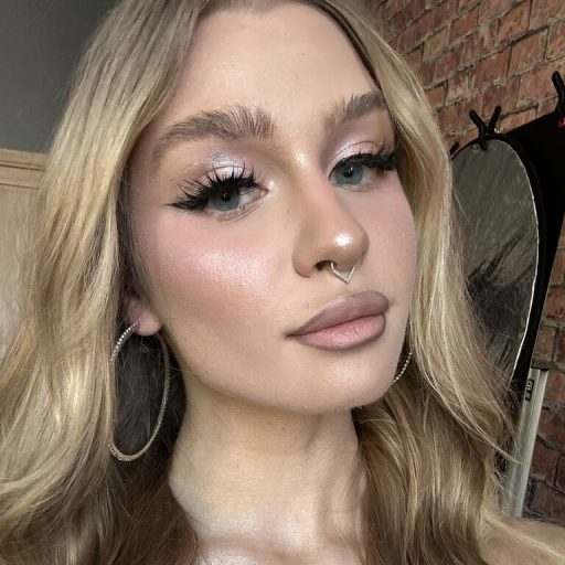 SaphiraLuxe fingering ass image