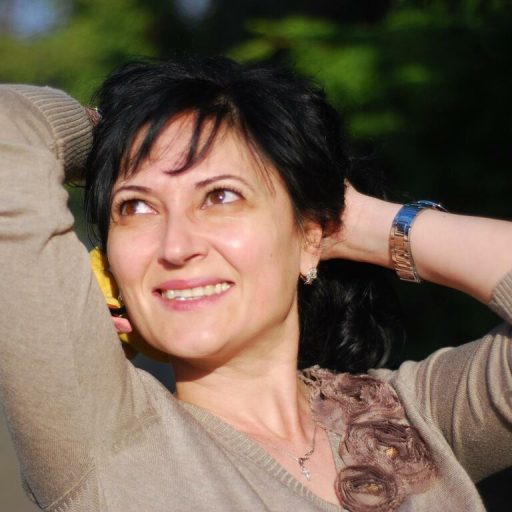 SaraGina real strip image