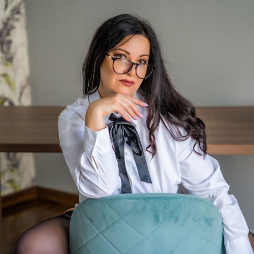 SaraGrays nude sex image