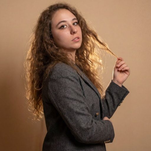 SaraJeredi videos pics image