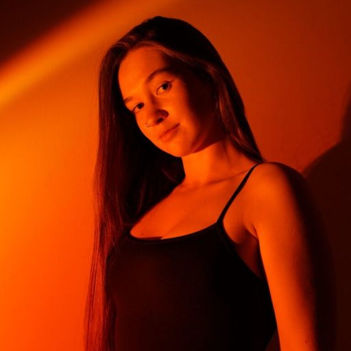 ScarletMistik online shows image