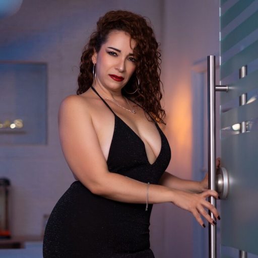 ScarlethVegas ass vibrator image