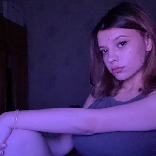 SelenaDearden online shows image