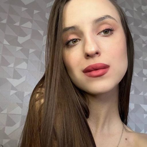 SeleneAker amateur lush image