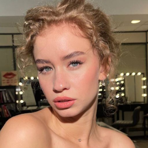 SelinaOehrlein photos webcam image