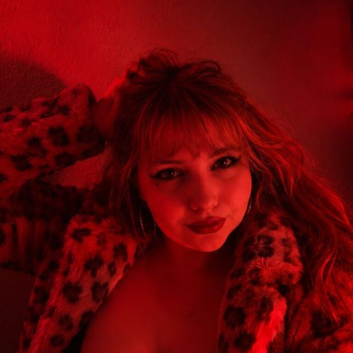 SelinaTailor online shows image
