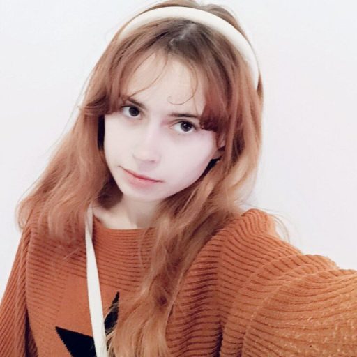 SerafinaGoettl naked porn image