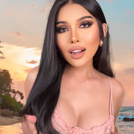 ShantalMolly real strip image