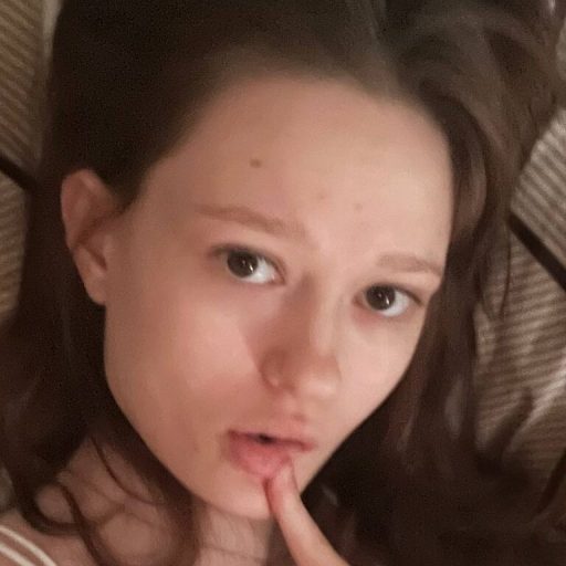 ShariCasbeer real strip image