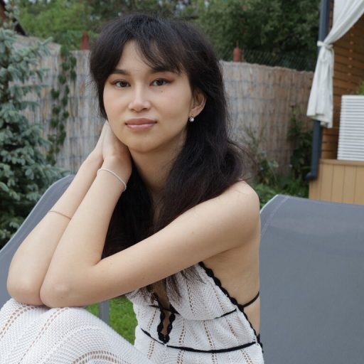 SheilaGibbs online shows image