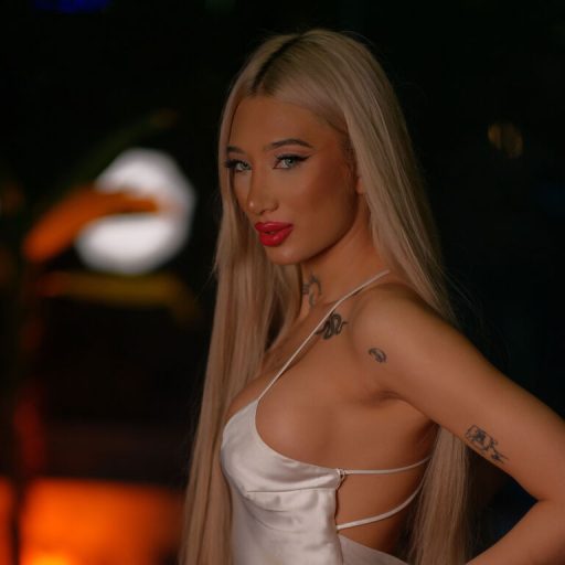 SiennaJayden xxx masturbation image
