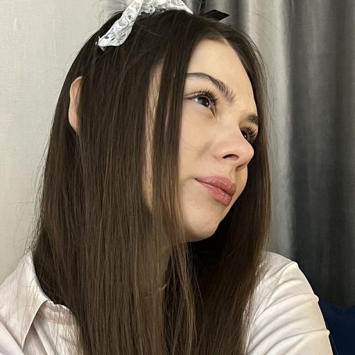 SiennaWeals real strip image