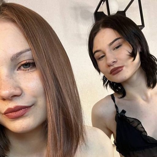 SilviaAndEdyt show fingering image
