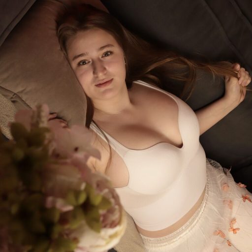 SofiMell pussy show image