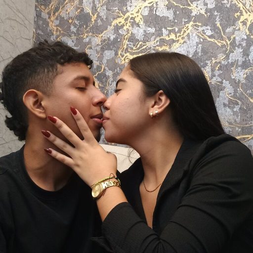 SofiaAndLeonel pictures toy image